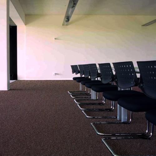 Ковровая плитка Betap Larix 77