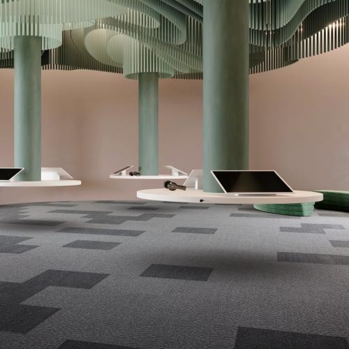 Ковровая плитка IVC Animate 979