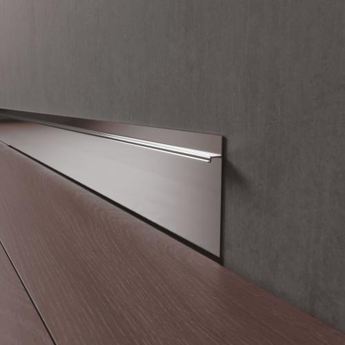 Плинтус Luxury Wood Decor скрытый Скрытый плинтус без покрытия 80мм