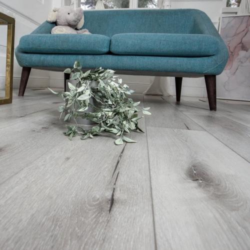 Кварцвиниловая плитка Damy Floor Family T7020-2 Дуб Классический Серый