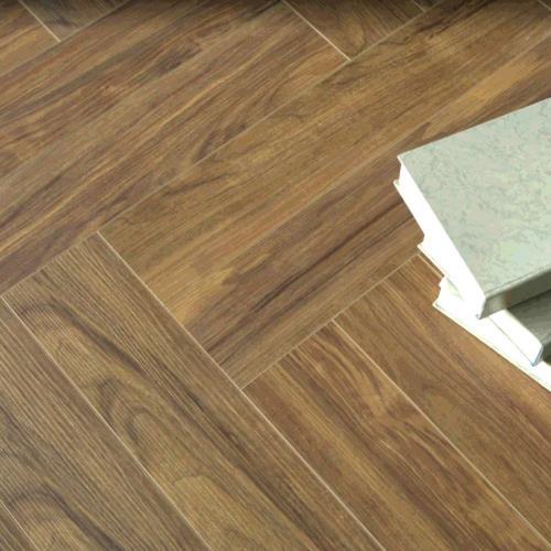 Кварцвиниловая плитка Respect Floor Венгерская Елка 2305 Орех Светлый